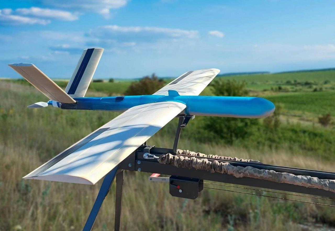 Бесшумный дрон-камикадзе CR создан для точных ударов на расстоянии до 150 км