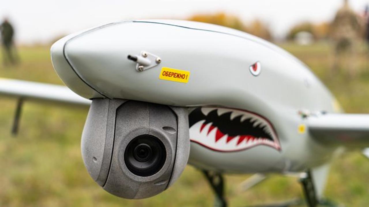 Компания UKRSPECSYSTEMS представила украинский разведывательный беспилотник SHARK UAV с дальностью полета до 60 км