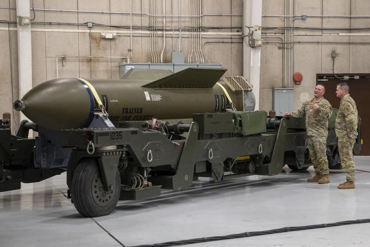 Бронебойная авиабомба GBU-57 способна уничтожить самые защищённые подземные объекты
