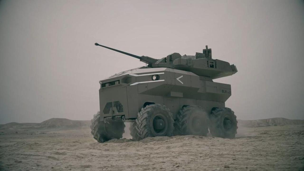 Минобороны Израиля проводит испытания роботизированного танка с беспилотниками