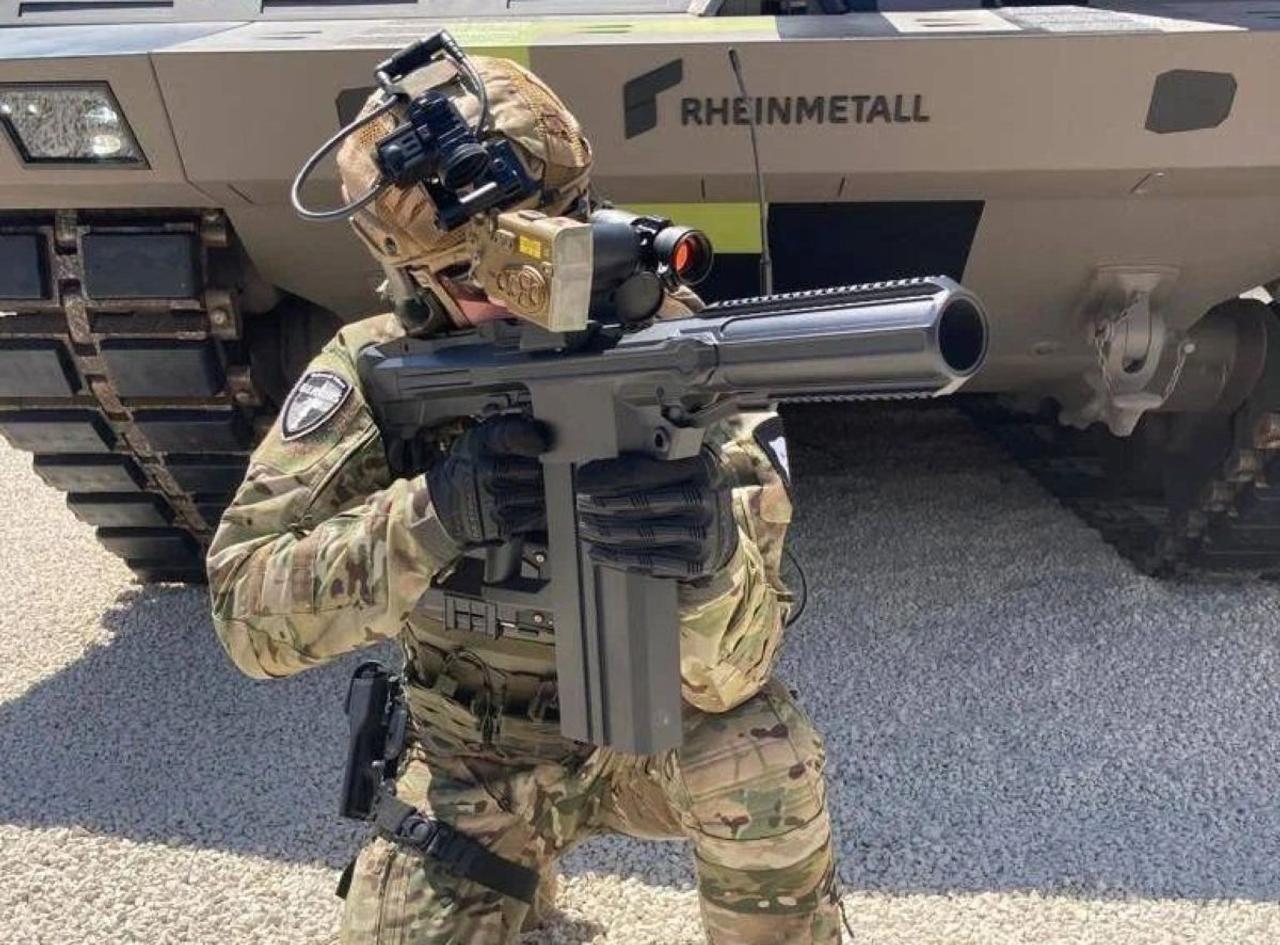 Rheinmetall представила высокоточный гранатомет SSW40: универсальное оружие с возможностью борьбы с БПЛА и поражения целей до 900 метров