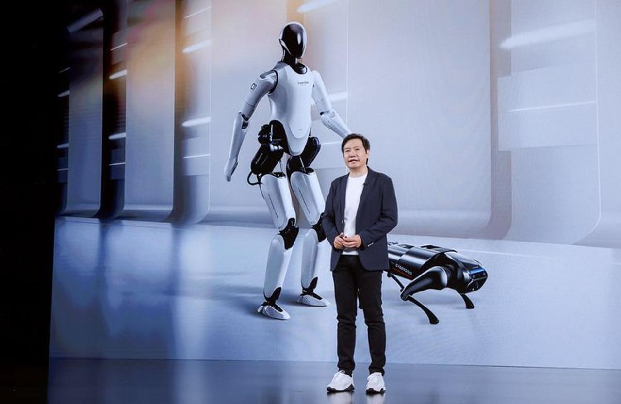 Xiaomi представила своего первого полноразмерного робота-гуманоида CyberOne