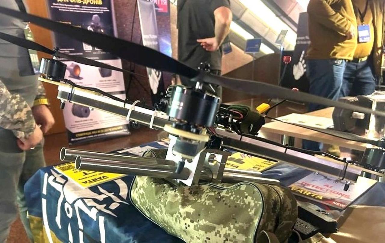 Varta представила систему для поражения БПЛА на ближних дистанциях, интегрируемую с ударными дронами