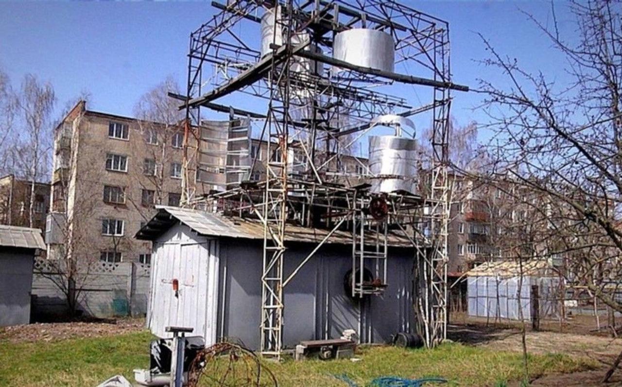 Украинский инженер сконструировал ветрогенератор карусельного типа который выдает 4 кВт энергии