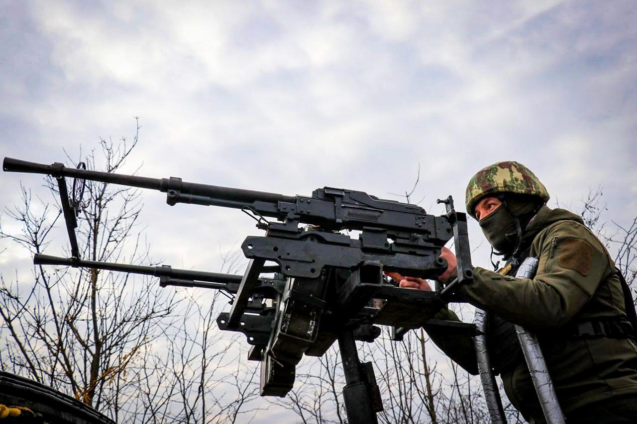 Бойцы Нацгвардии создали установку с пулеметами ПКТ для уничтожения иранских дронов-камикадзе Shahed 136