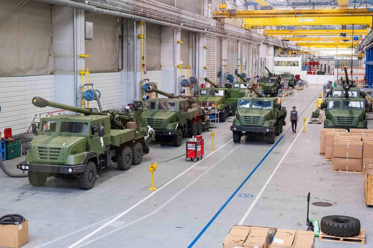 Франко-немецкая оборонная компания KNDS откроет производство боеприпасов и бронетехники в Украине уже в этом году