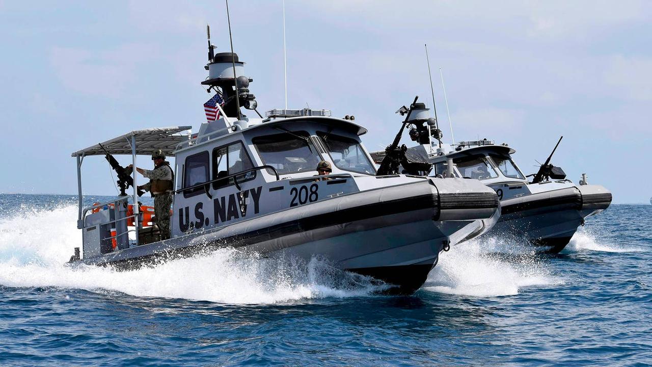 Скоростной патрульный катер Sea Ark Dauntless - предназначен для защиты речных путей и прибрежных территорий
