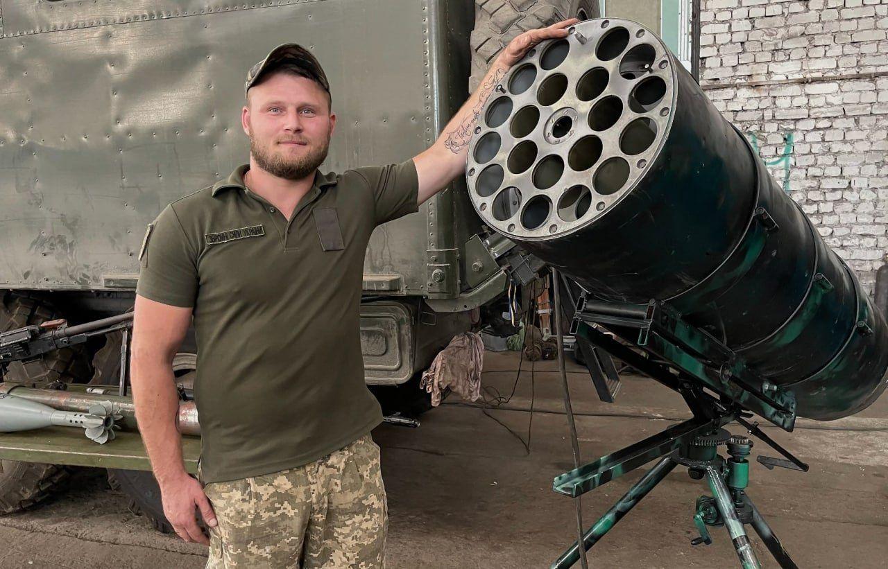 Военные инженеры Украины переоборудовали пусковой блок Б-8В20А в реактивную наземную систему залпового огня