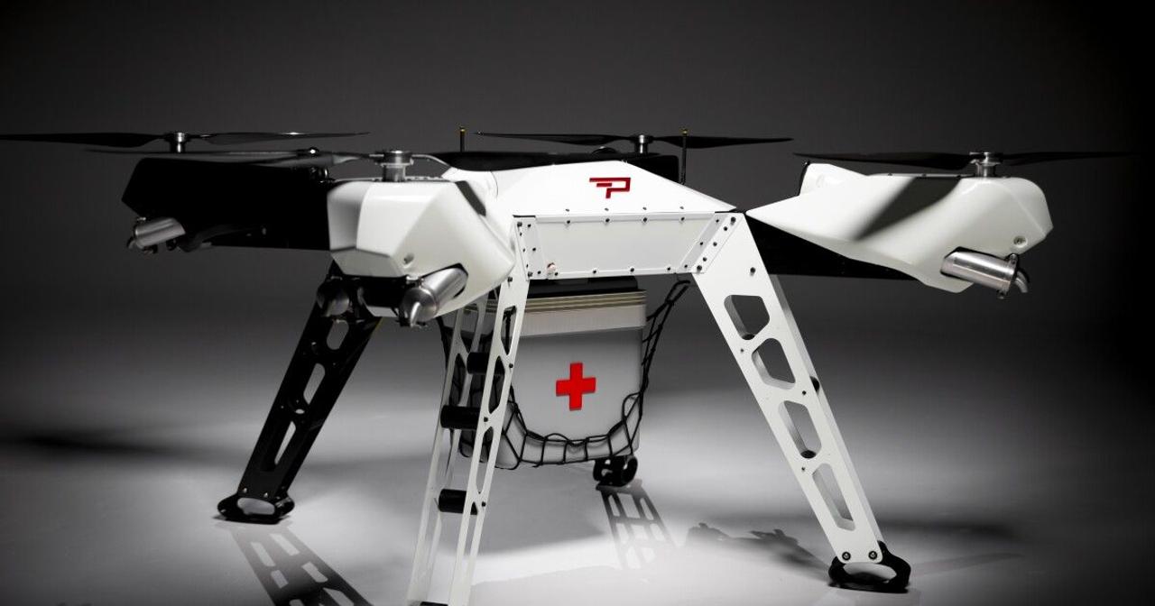 Тяжелый дрон Firefly может нести полезную нагрузку 45 кг и находиться в воздухе до семи часов