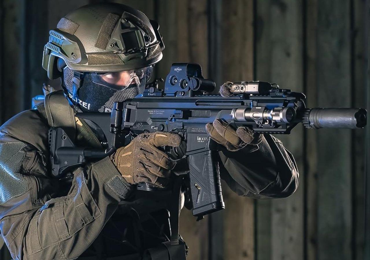 Немецкая автоматическая винтовка HK437 калибра .300 Blackout может достигать скорострельности 850 выстрелов в минуту