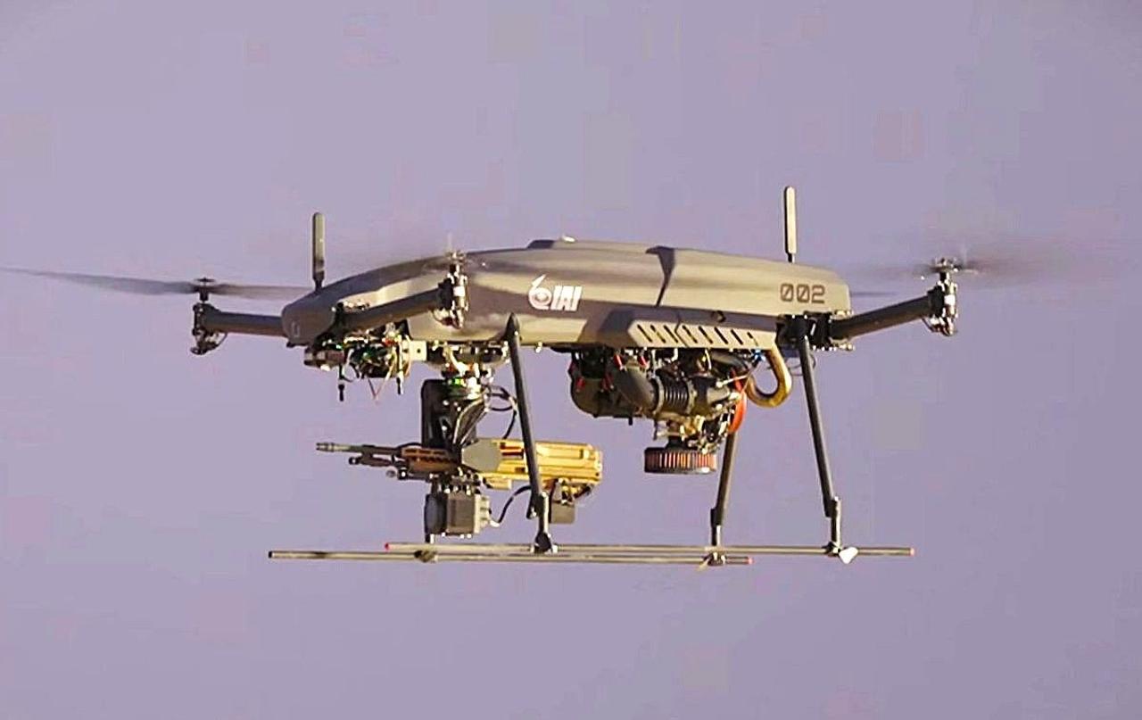 IAI та SIG SAUER продемонстрували БпЛА FIRE STORM 250 озброєний кулеметом M250