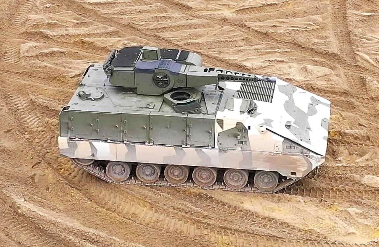 Boxer Tracked RCT-30: новая немецкая гусеничная БМП с пушкой MK30-2 для борьбы с бронетехникой и дронами