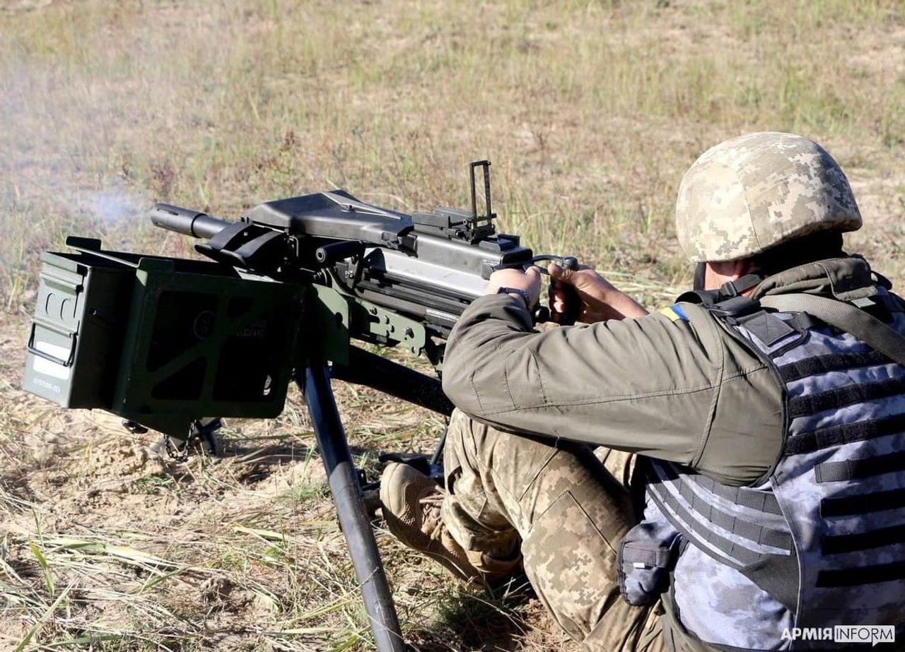 В Украине разработали треногу для стрельбы из американского 40-мм автоматического гранатомета Mk19 с закрытых позиций