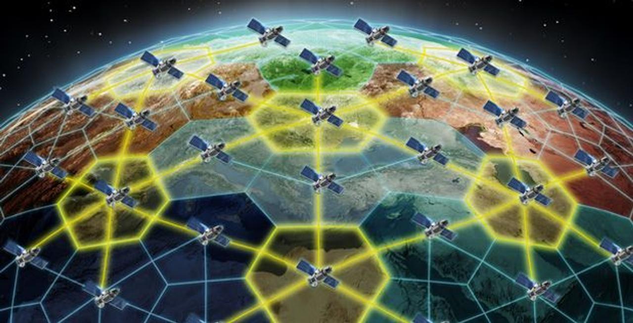 DARPA запускает программу по созданию «интернета» низкоорбитальных спутников