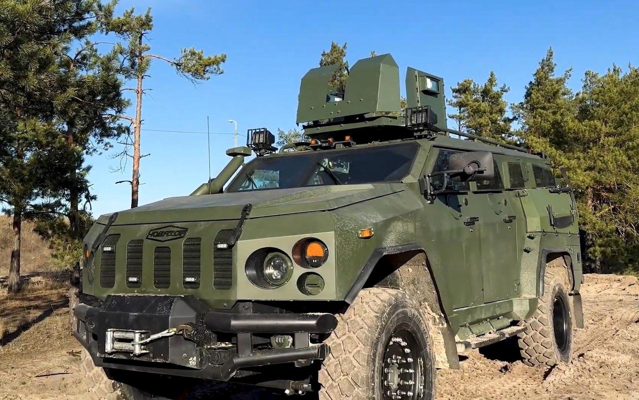 Компания «Украинская бронетехника» показала обновленный бронеавтомобиль «Новатор-2»