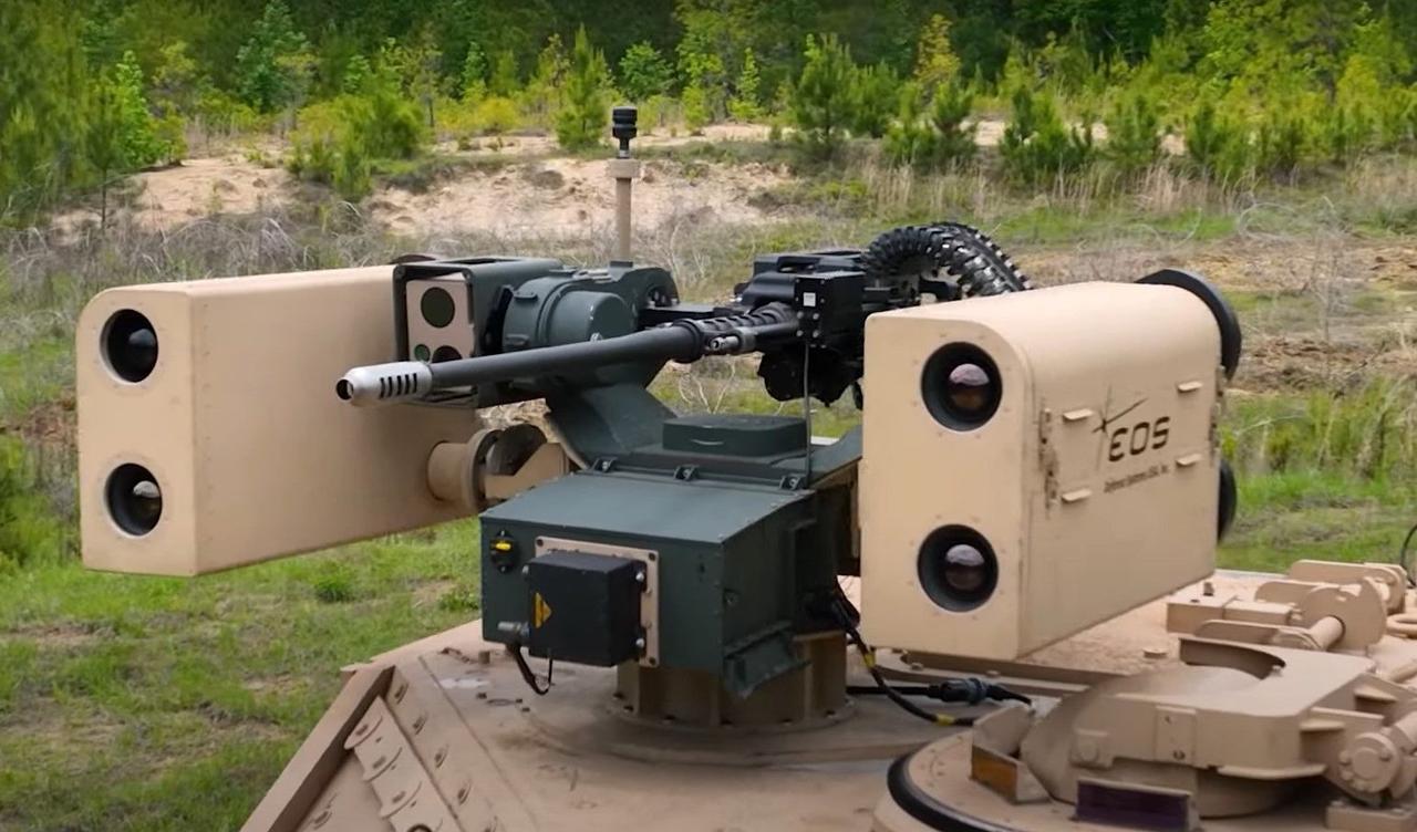 Дистанционно управляемый боевой модуль R600MC справится как с дронами так и с бронетехникой противника