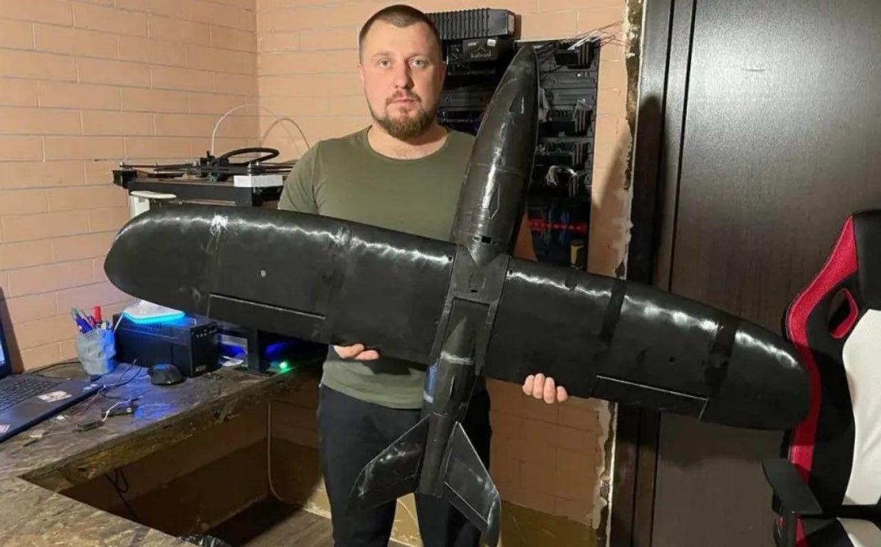 Украинский волонтер печатает беспилотники для ЗСУ на 3D-принтере, стоимость в десятки раз ниже подобных дронов