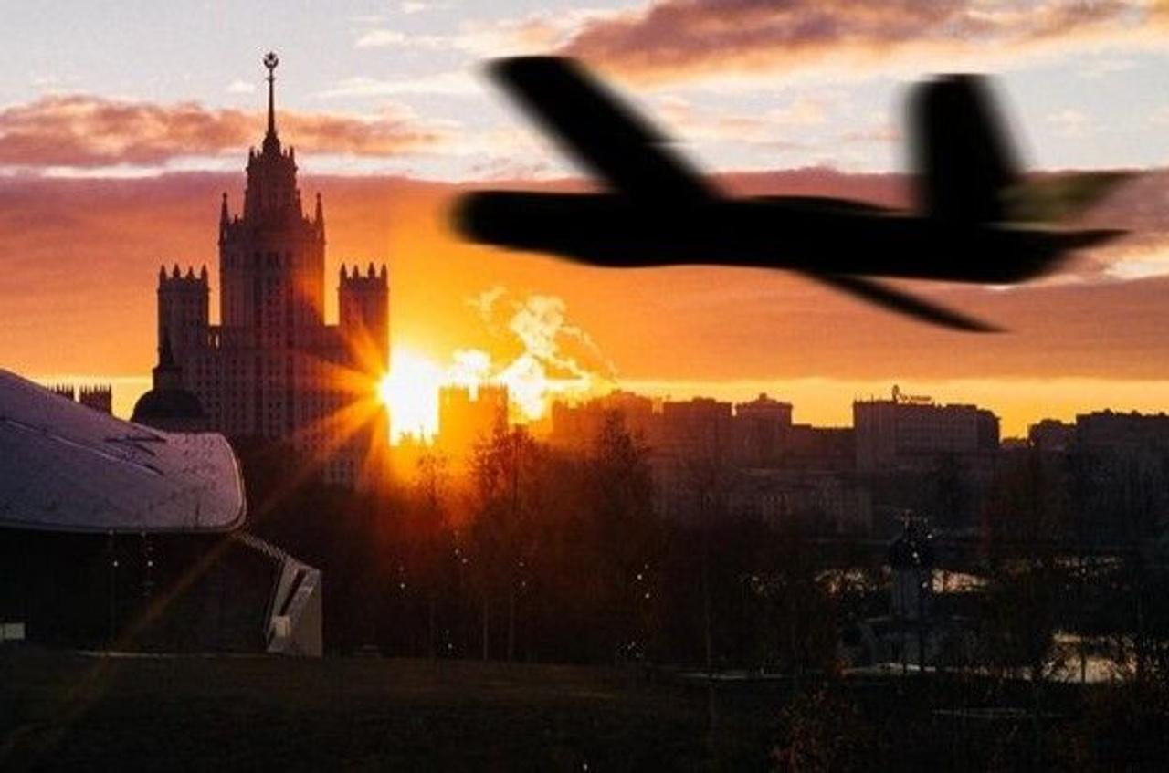 Как украинские беспилотники летают на Москву преодолевая системы РЭБ?