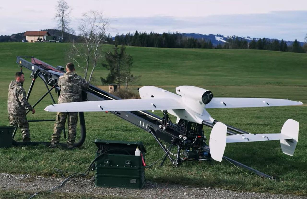 Rheinmetall представила новый беспилотник Luna NG в качестве носителя управляемых боеприпасов
