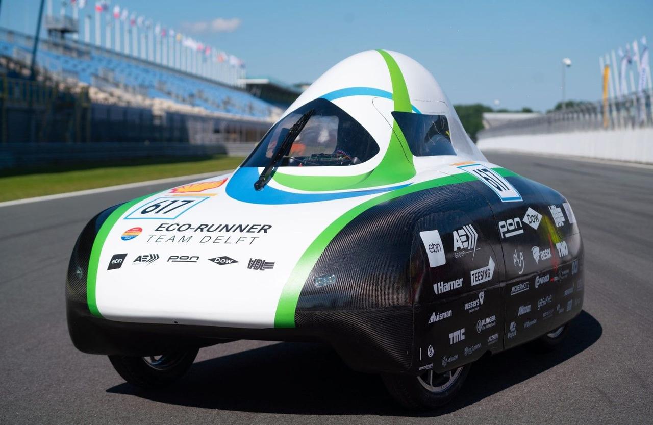 Водородный автомобиль Eco-Runner может проехать более 2000 км на одном баке без дозаправки
