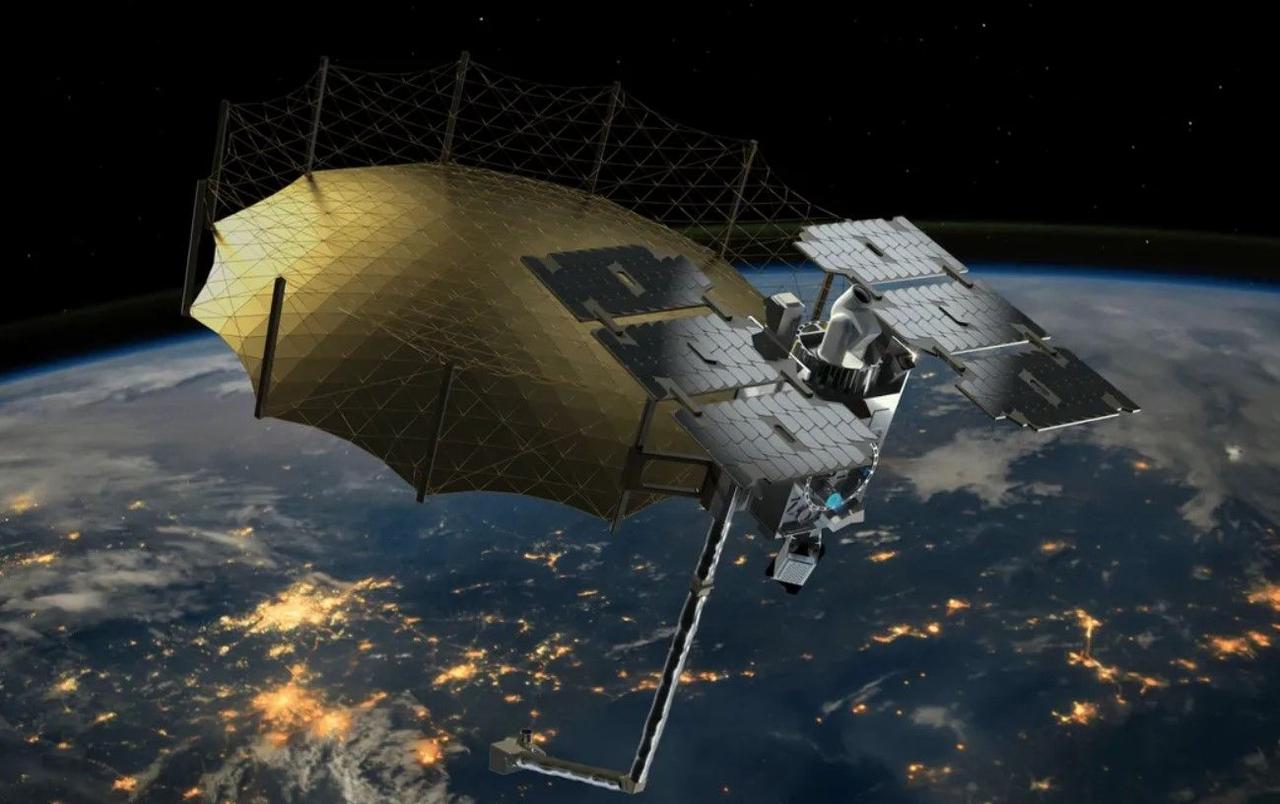 Аэрокосмический инженер создает спутники SAR, которые видят в ночное время, через облака, когда шторм, сквозь туман