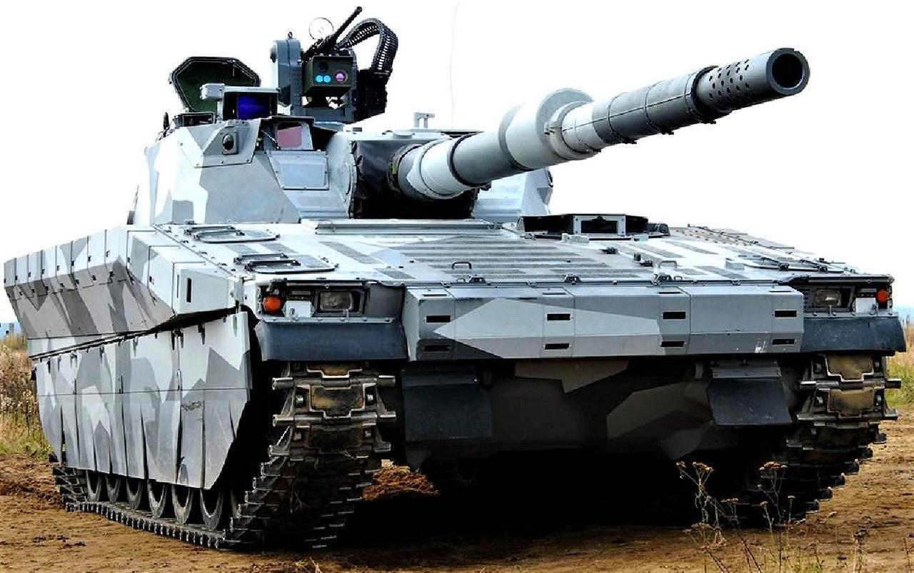 Легкий боевой танк CV90120-T, максимальная скорострельность 14 выстрелов в минуту