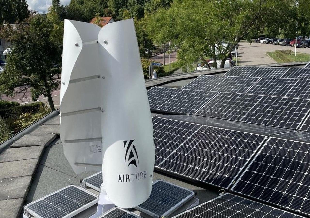 Стартап Airturb разработал гибридную ветро-солнечную энергетическую систему мощностью 500 Вт