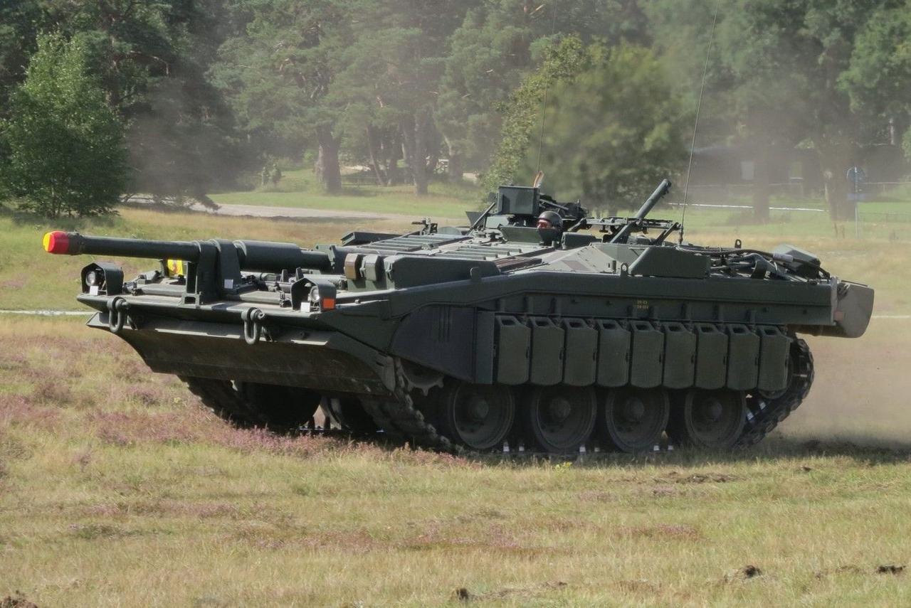 Stridsvagn 103 - шведский безбашенный танк с уникальными характеристиками и оружием