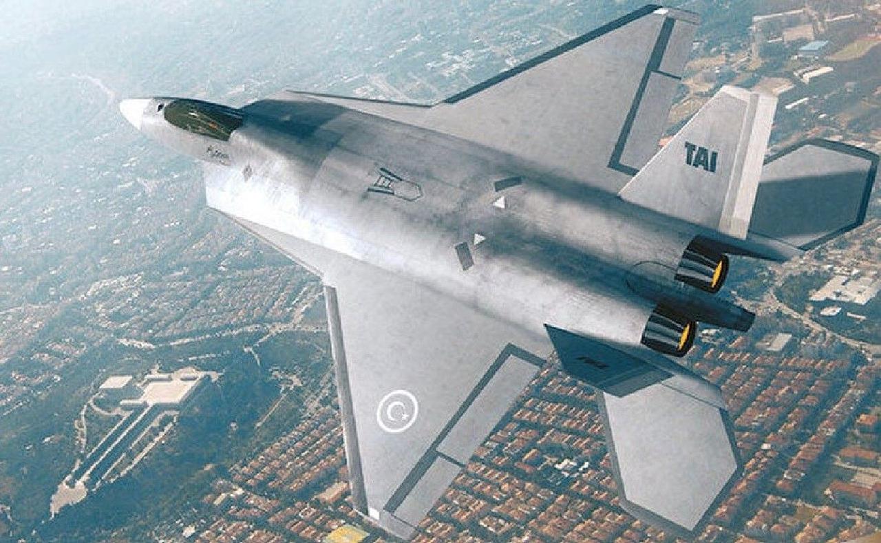 Новое поколение истребителей TF-X, максимальная скорость более 2400 км/ч, способен нести до 8000 кг вооружения