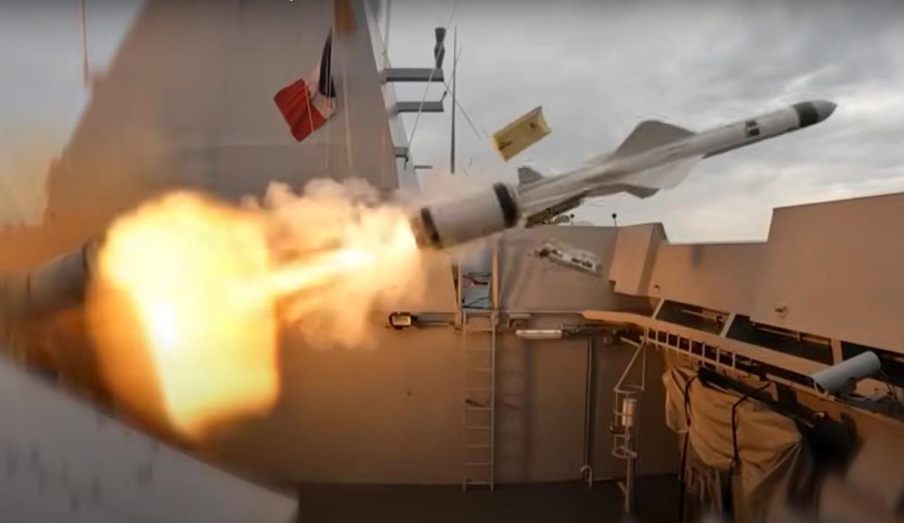 Новая версия противокорабельной ракеты Exocet способна уничтожать цели на расстоянии 200 км