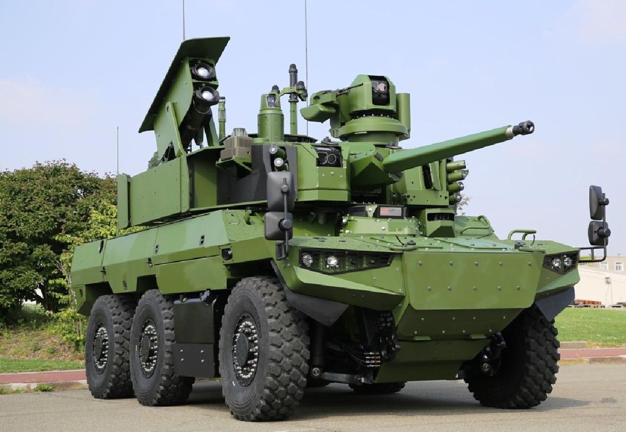 Французский колесный бронеавтомобиль EBRC Jaguar может выполнять задачи разведки и борьбы с боевыми машинами противника