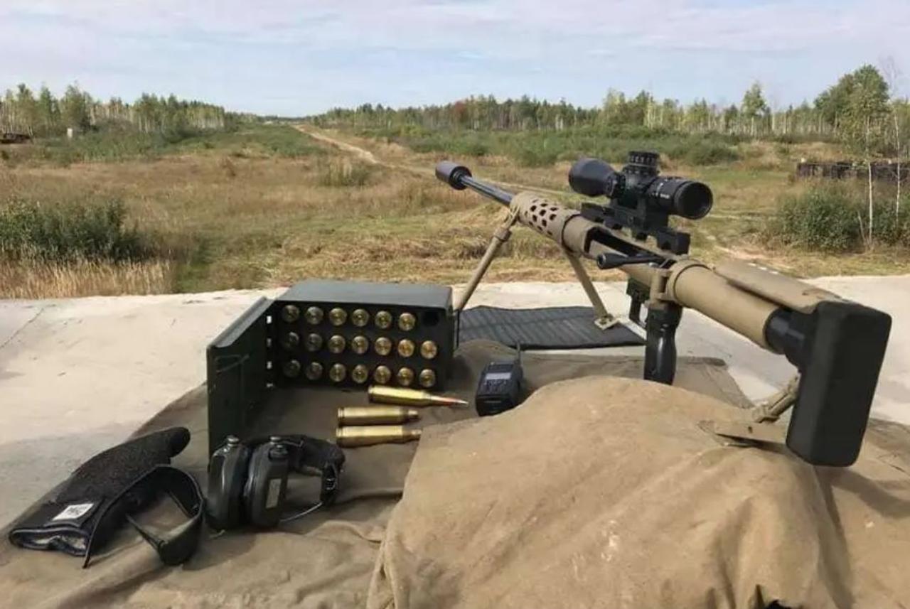 Украинский снайпер установил мировой рекорд, уничтожив оккупанта на дистанции 3800 м из снайперской винтовки Horizon's Lord, отечественной разработки