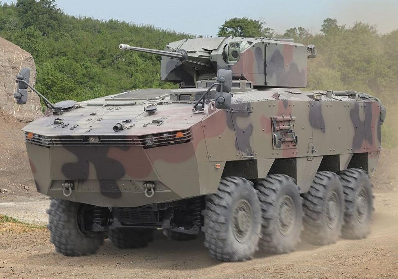 Тактическая боевая машина пехоты ARMA может быть оснащена системами вооружения калибра 20/30 мм или более тяжелыми 90/105/120 мм