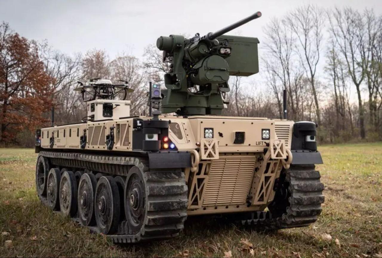 Армия США начала использовать боевых роботов RCV, как средства сбора разведданных, выявление химического оружия и прорыв обороны противника