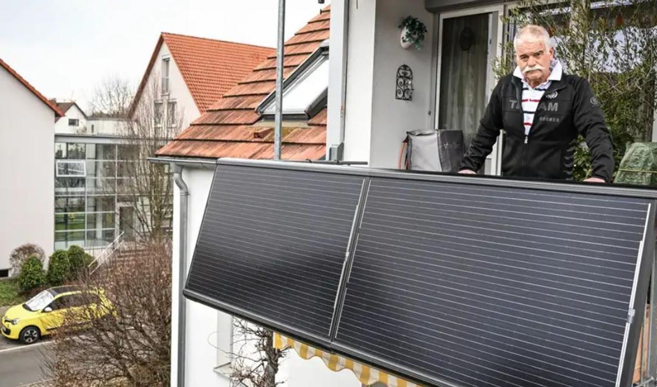 Солнечные электростанции на балконе - окупаются ли такие системы? 