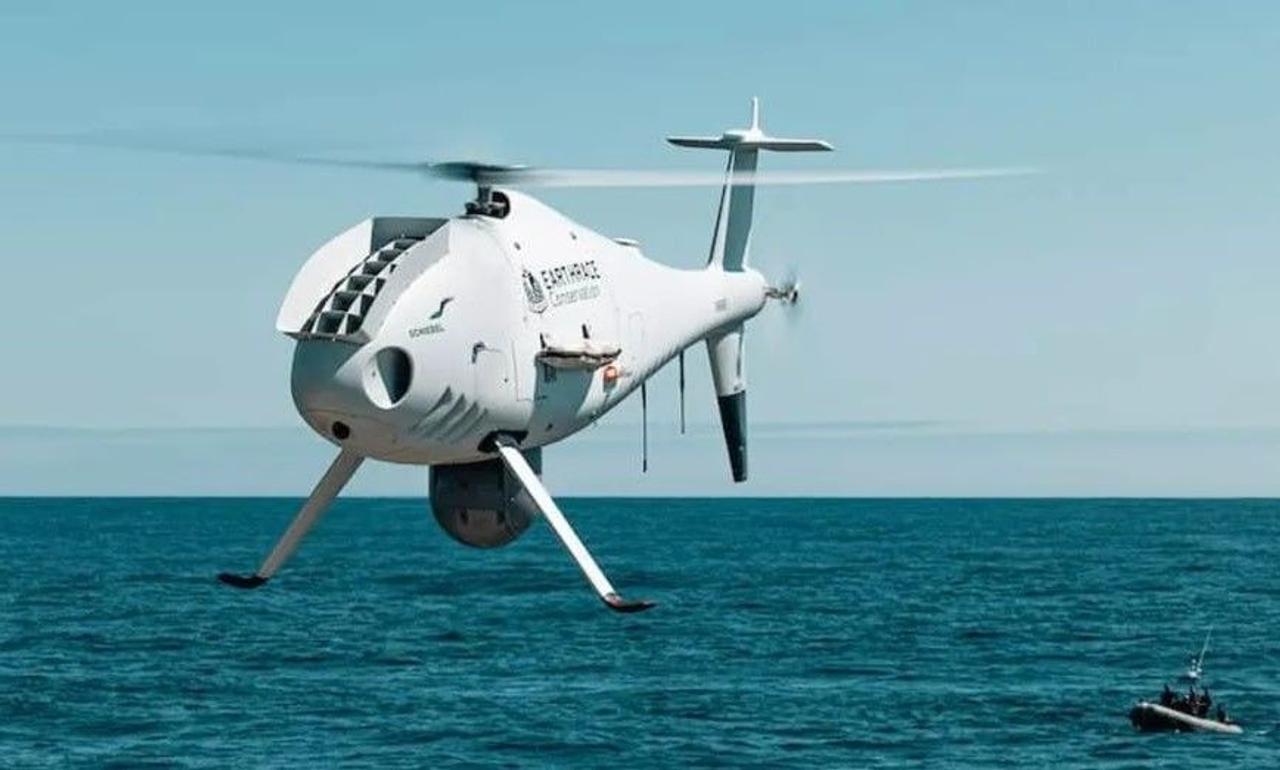 Camcopter S-300, вертолетного типа, разработан для разведки и борьбы с подводными лодками противника