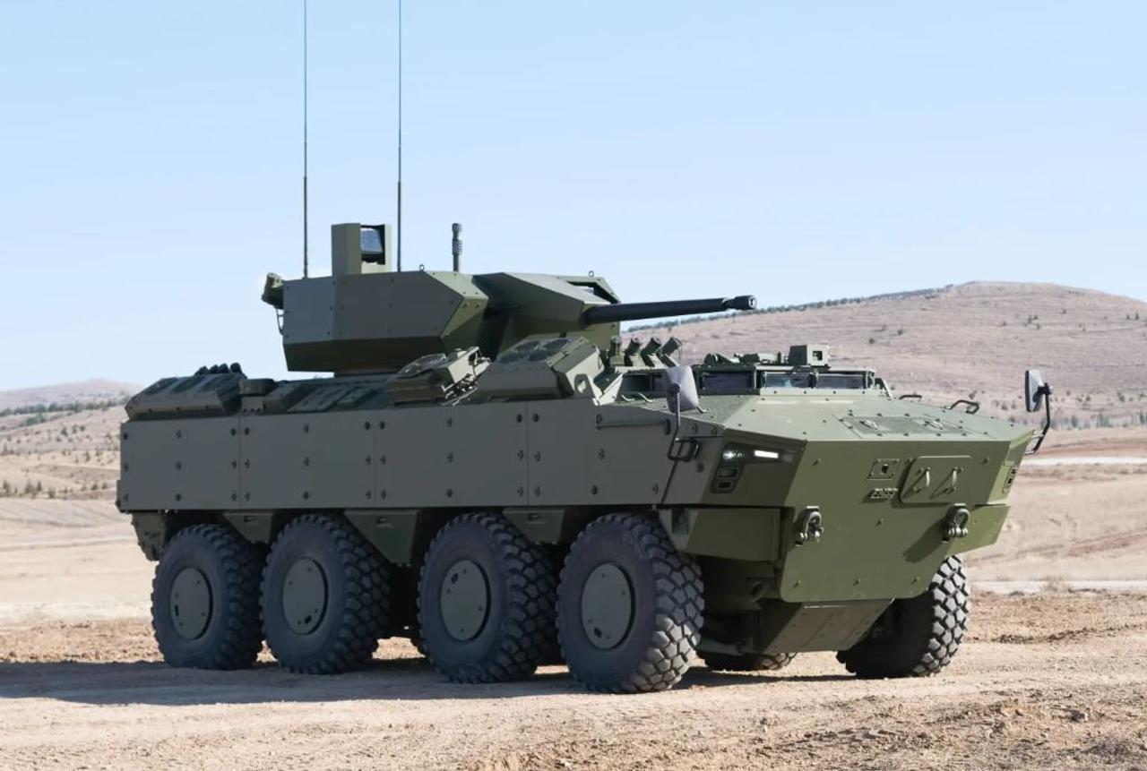 FNSS продемонстрировала свою новую колесную бронемашину PARS III, оснащенную усовершенствованной башней TEBER-35 UKK