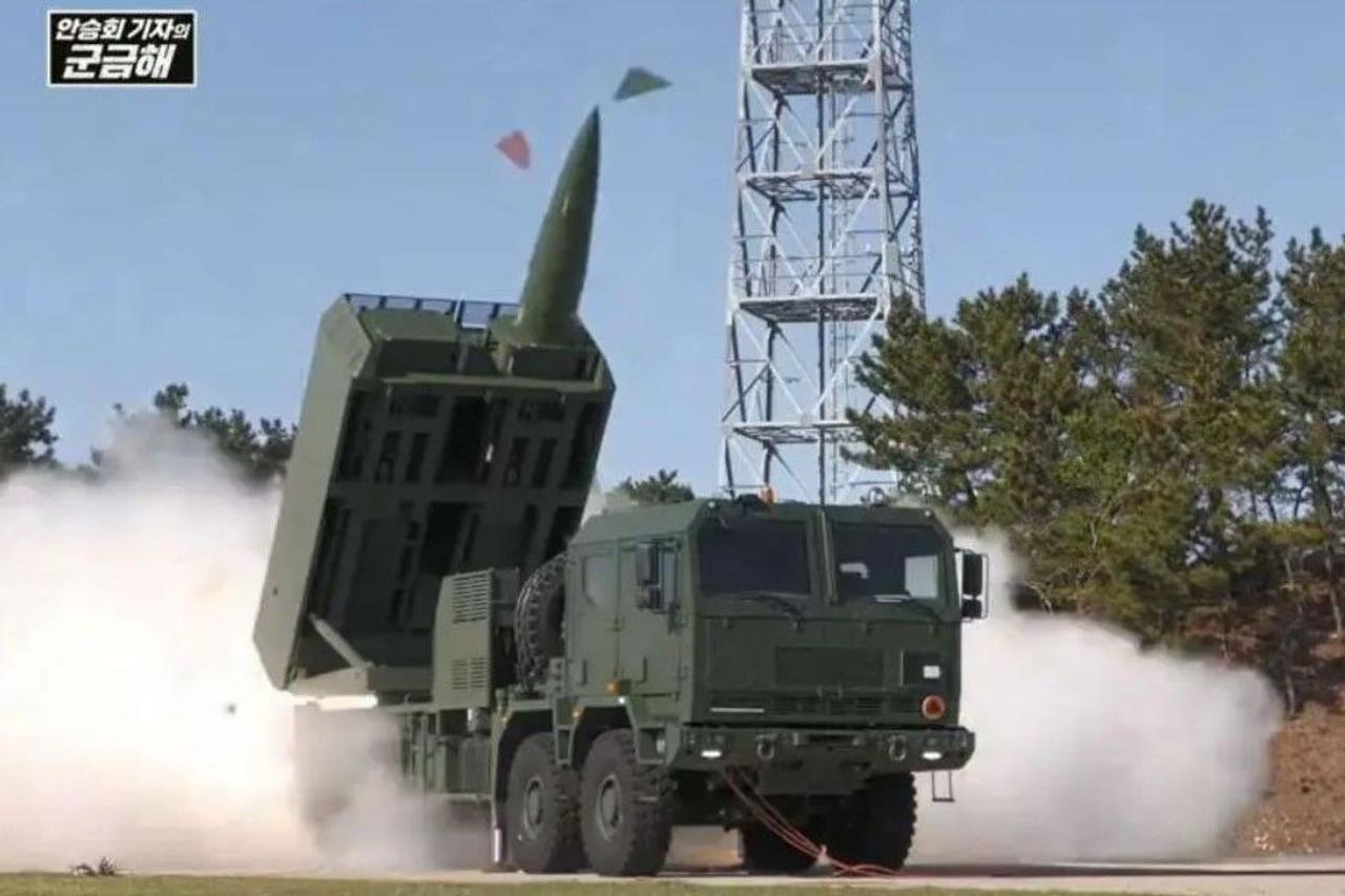 Южная Корея впервые продемонстрировала баллистическую ракету CTM-290, аналог ATACMS, дальностью 295 км