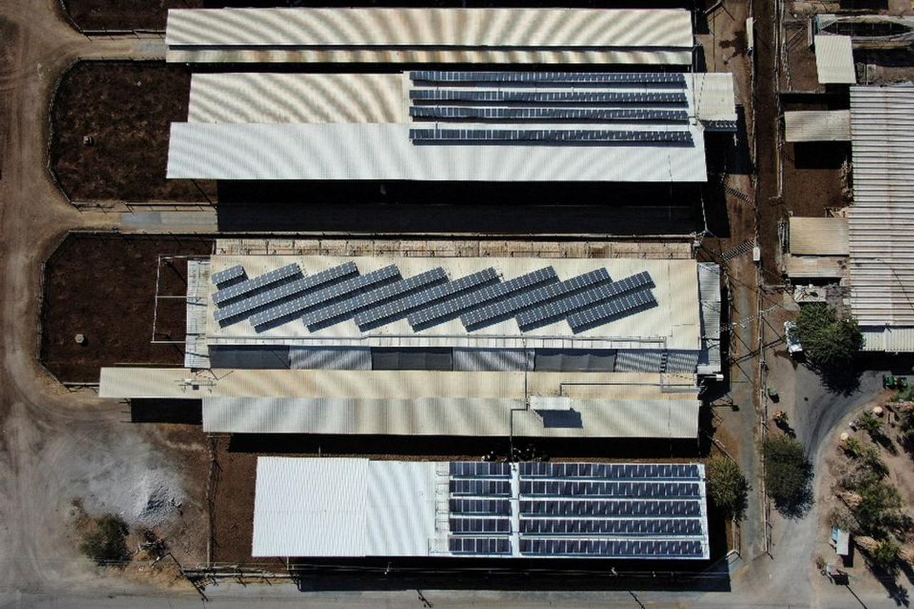 Израильская компания использует только воздух и воду для аккумулирования солнечной энергии в ночное время