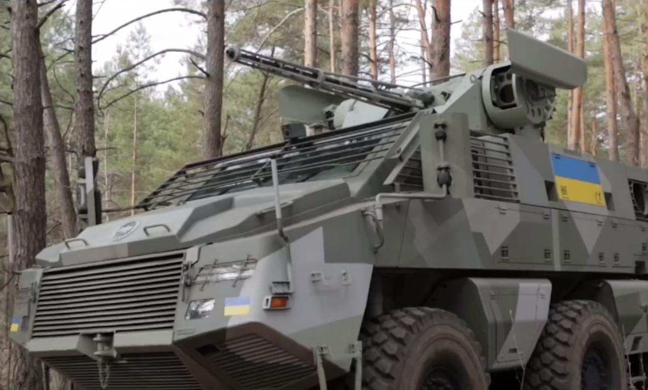 В Украине показали новейшие образцы бронетехники для использования в боевых условиях 
