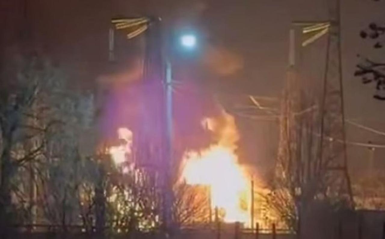 Ударные дроны атаковали энергетику России: Орёл, Владимир и Ярославль остались без света и топлива