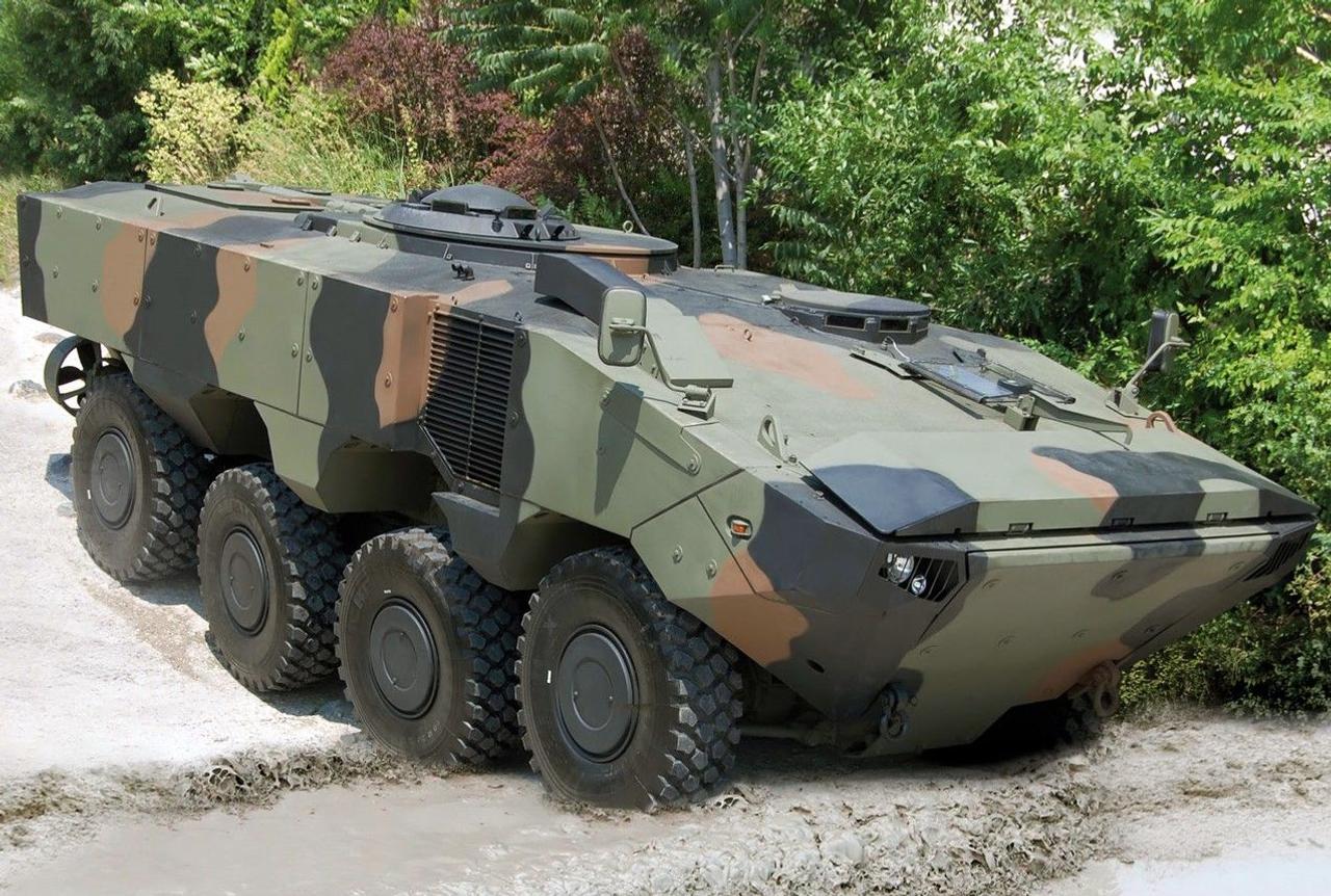 Iveco представила новую версию сухопутного бронеавтомобиля амфибию 8X8 Superav с самым высоким уровнем защиты в своем классе