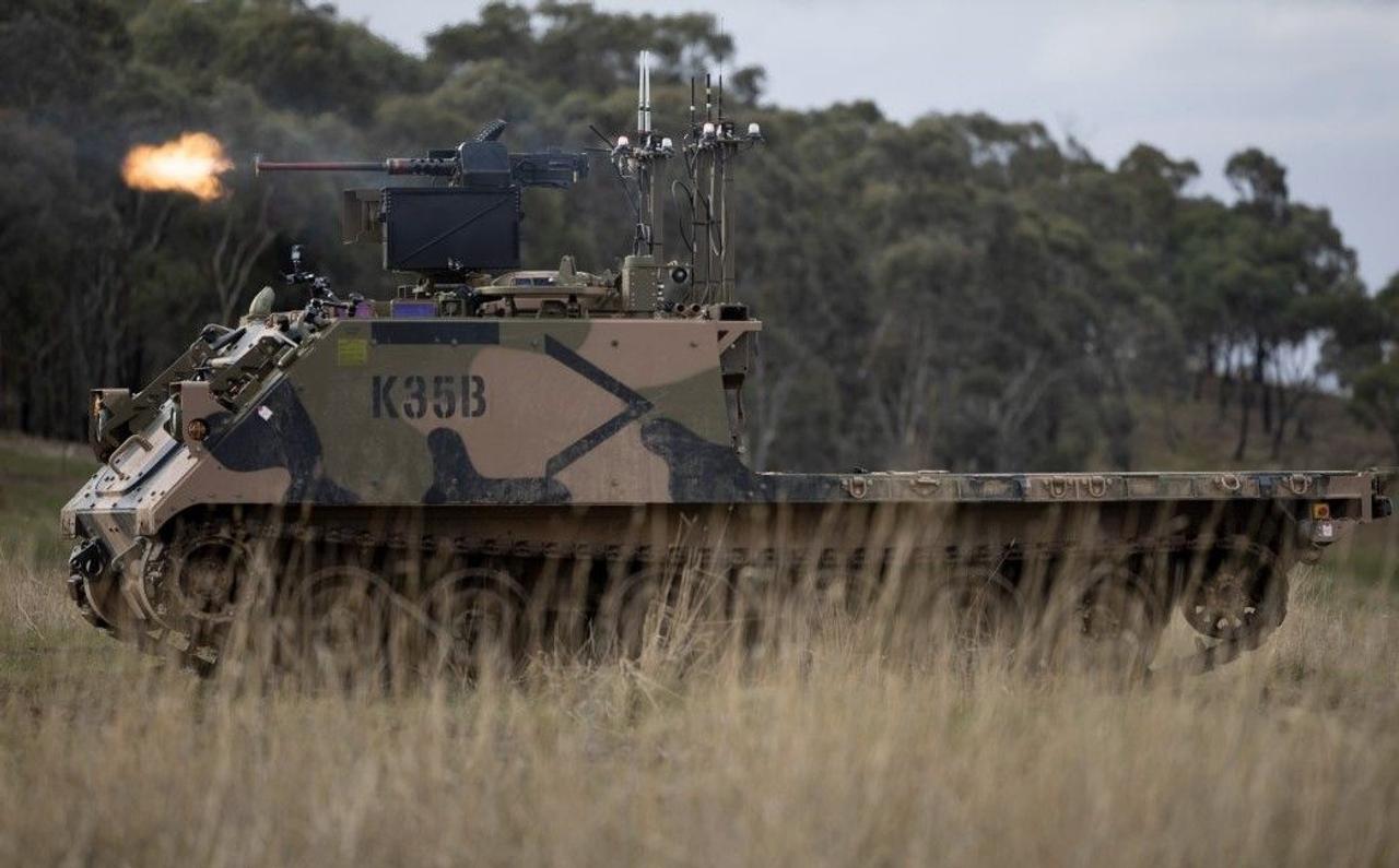 Австралийская армия переоборудует старые бронемашины в наземные боевые беспилотники