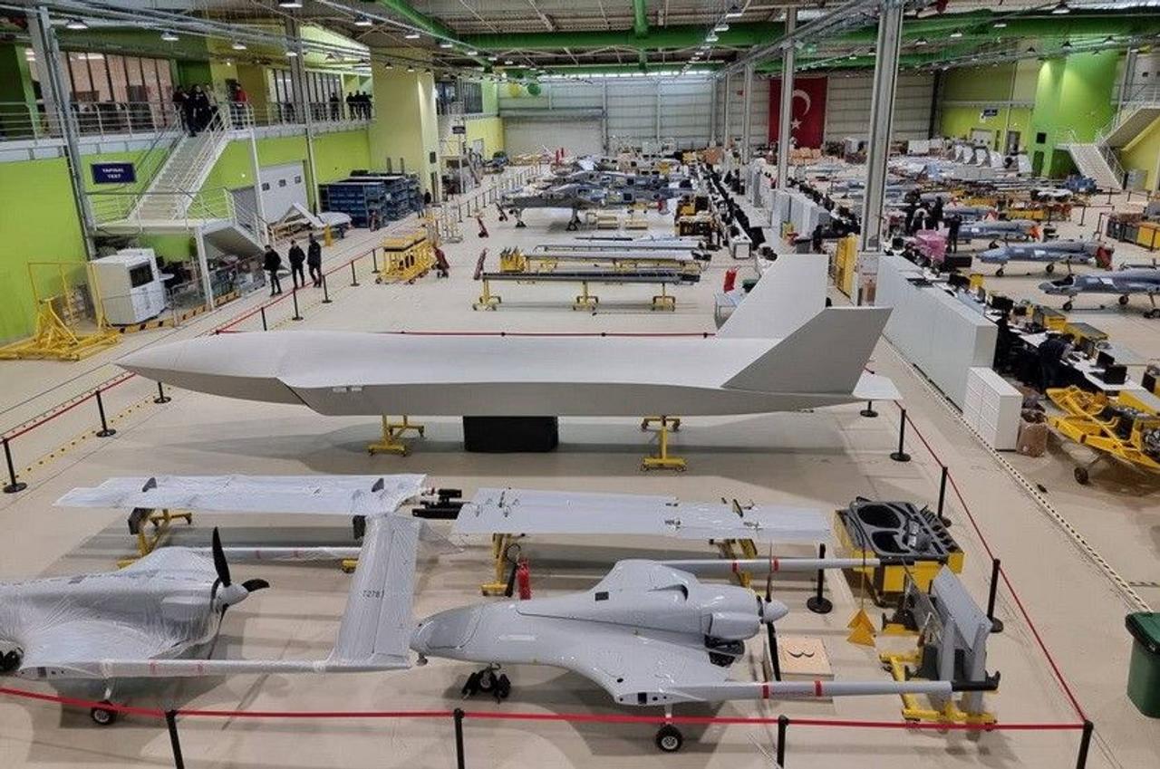 В Украине начали строить завод по производству беспилотников Bayraktar