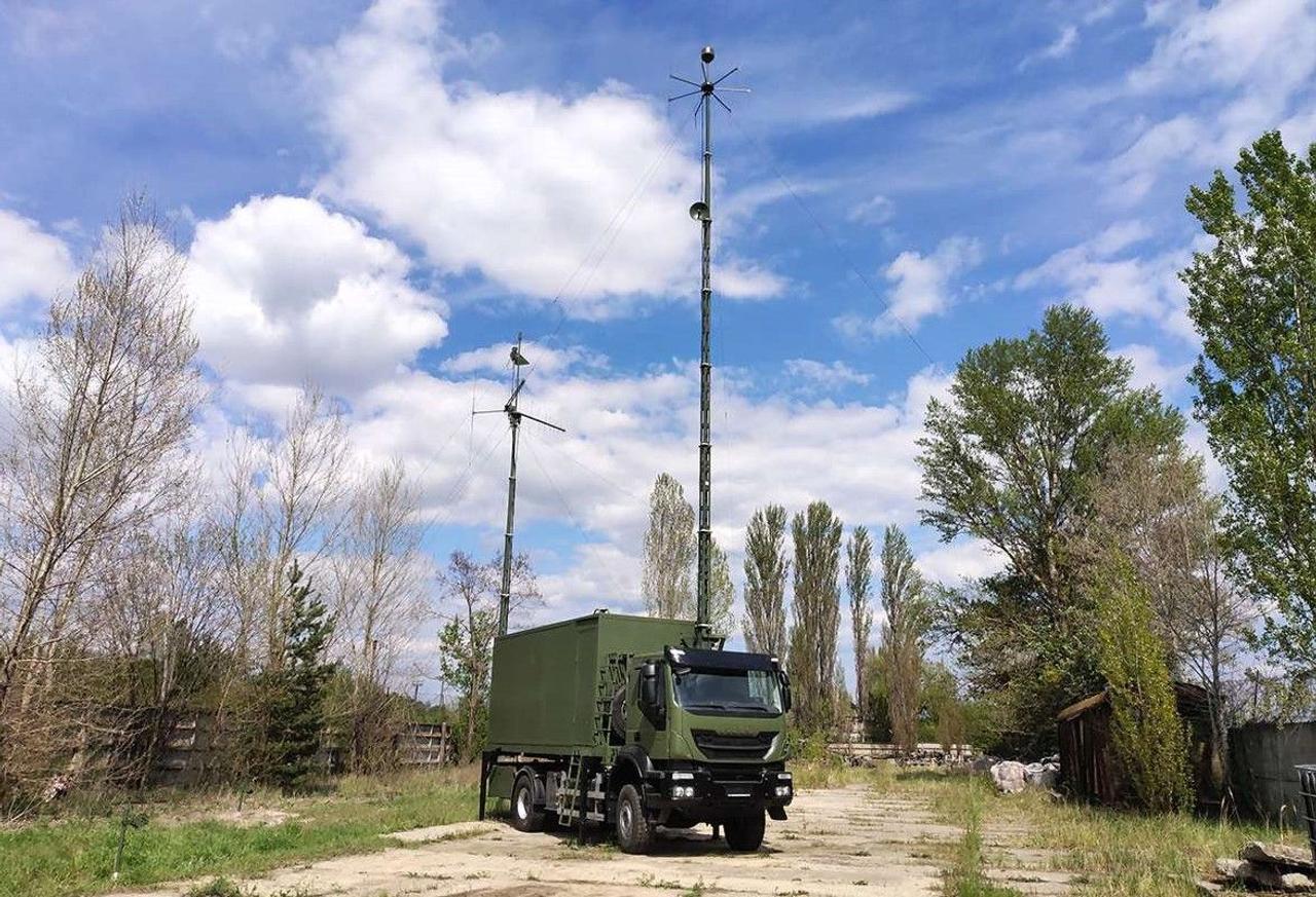 «Хортиця-М» - мобильный комплекс радиоразведки, украинской разработки, выполняет функции радиомониторинга и пеленгации