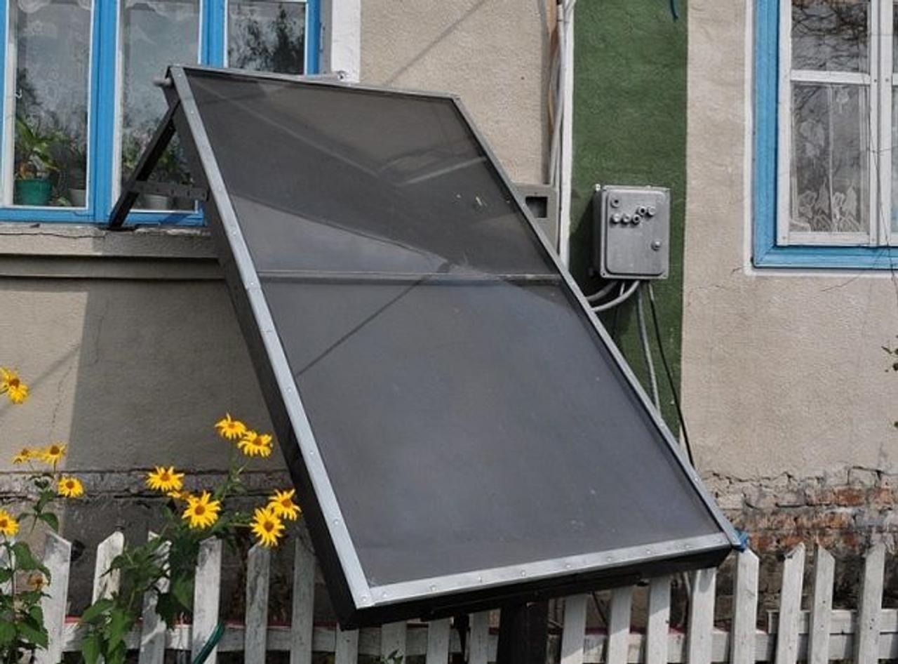 Как сделать простой солнечный коллектор для дома своими руками