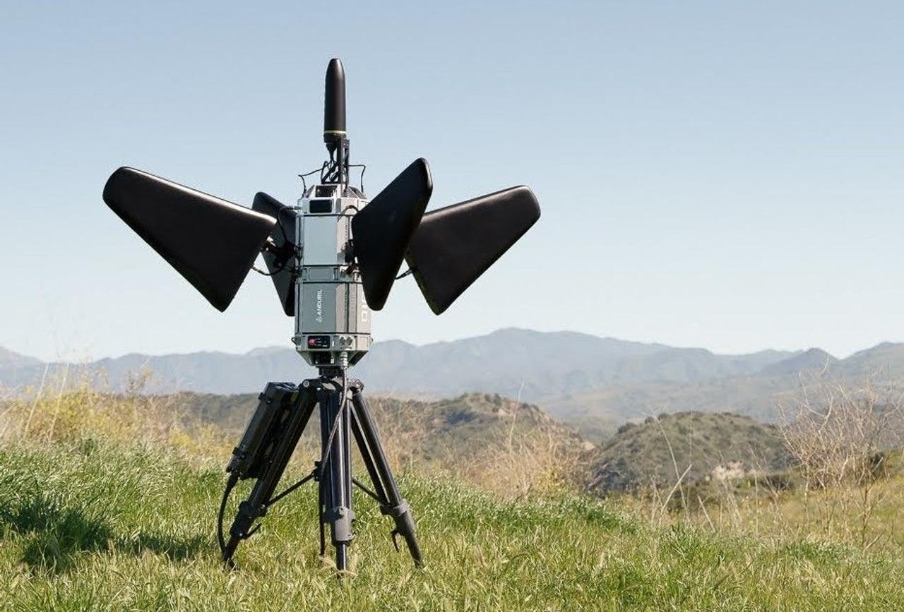 Pulsar - передовая система электромагнитной борьбы на базе ИИ для подавления дронов противника