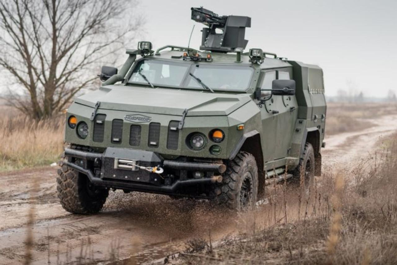 Украинские бронеавтомобили «Варта» и «Новатор» показали в боях с российскими оккупантами отличный запас прочности