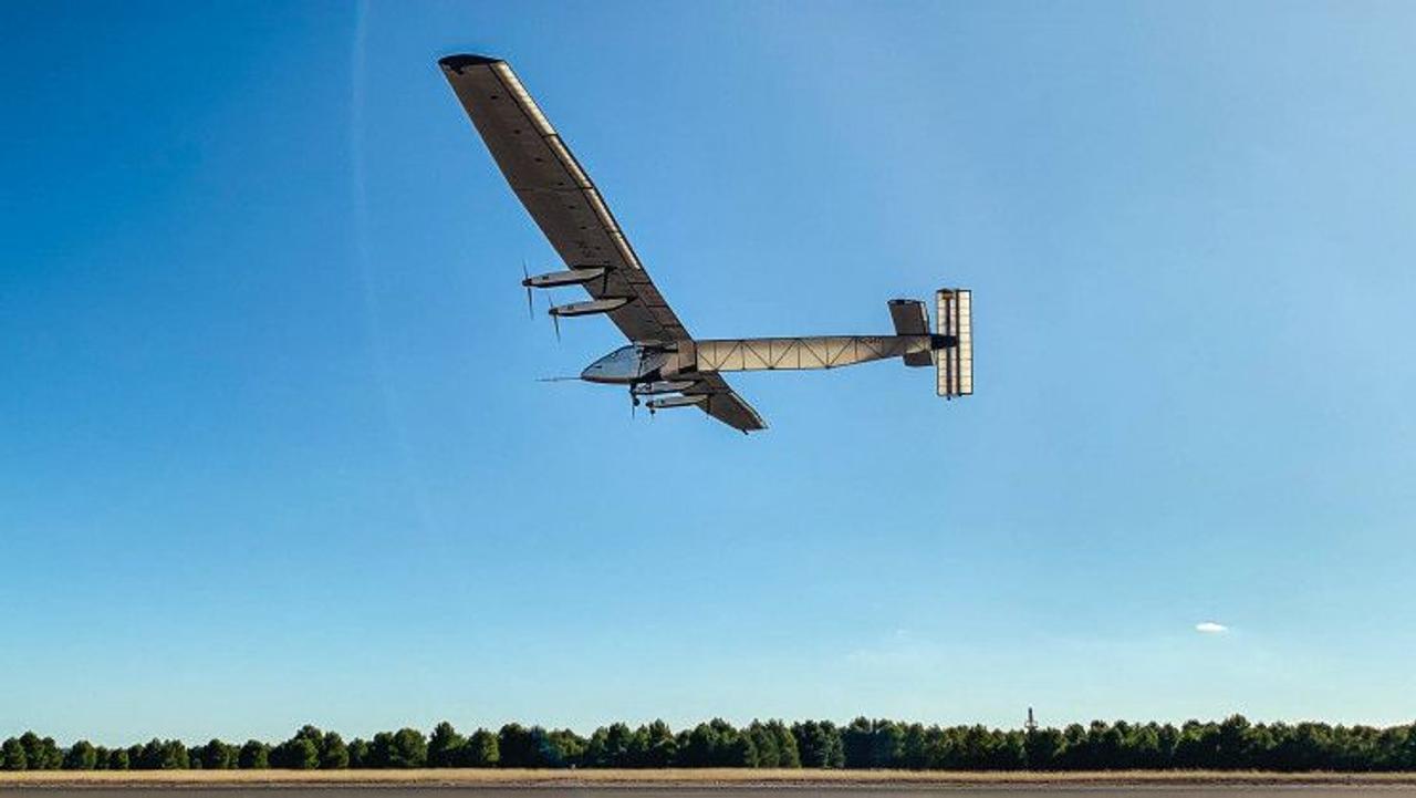Новый «солнечный самолет» может оставаться в воздухе целый год без посадки