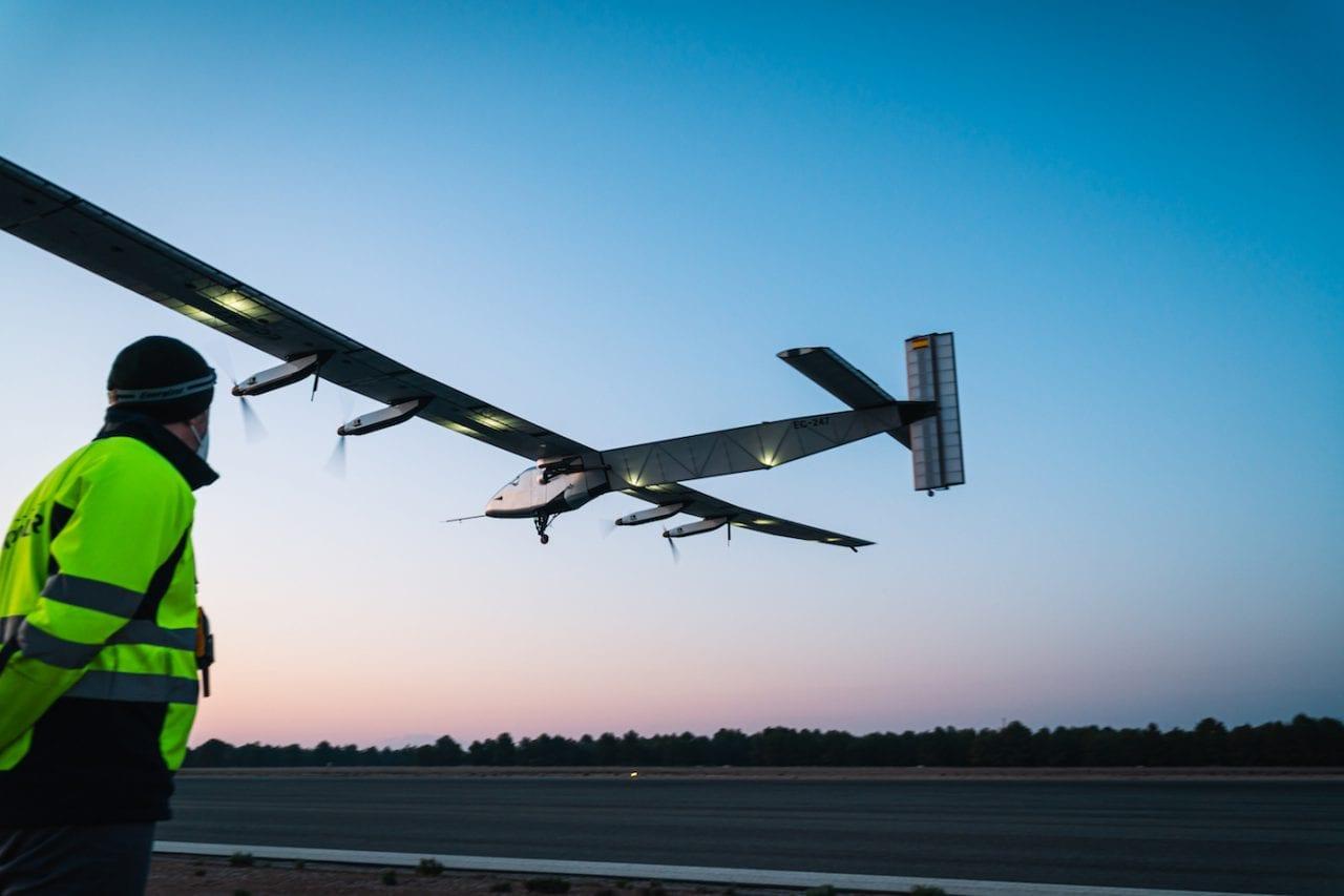 Новый самолет на солнечных батареях Skydweller сможет летать без приземления 90 дней